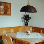 アパート Haus Am Weiher シュヴァンガウ