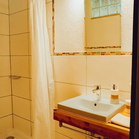 Haus Am Weiher Apartamento *