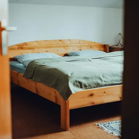 Haus Am Weiher Apartamento *